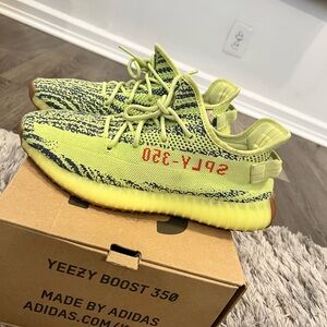 Adidas Yeezy Boost 350 Frozen Yellow V2 Sneakers